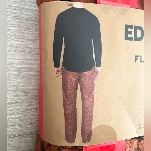 Eddie Bauer Men's 2-Piece Fish Printed Flannel Pajama Set Size XS - Picture 8 of 10